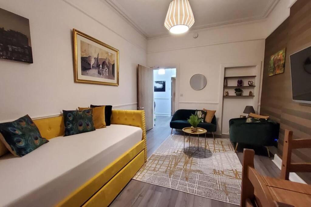 Leith Spectacular Apartment By Sensational Stay Short Lets & Serviced Accommodation With 6 Separate Beds & 2 Baths Édimbourg Extérieur photo